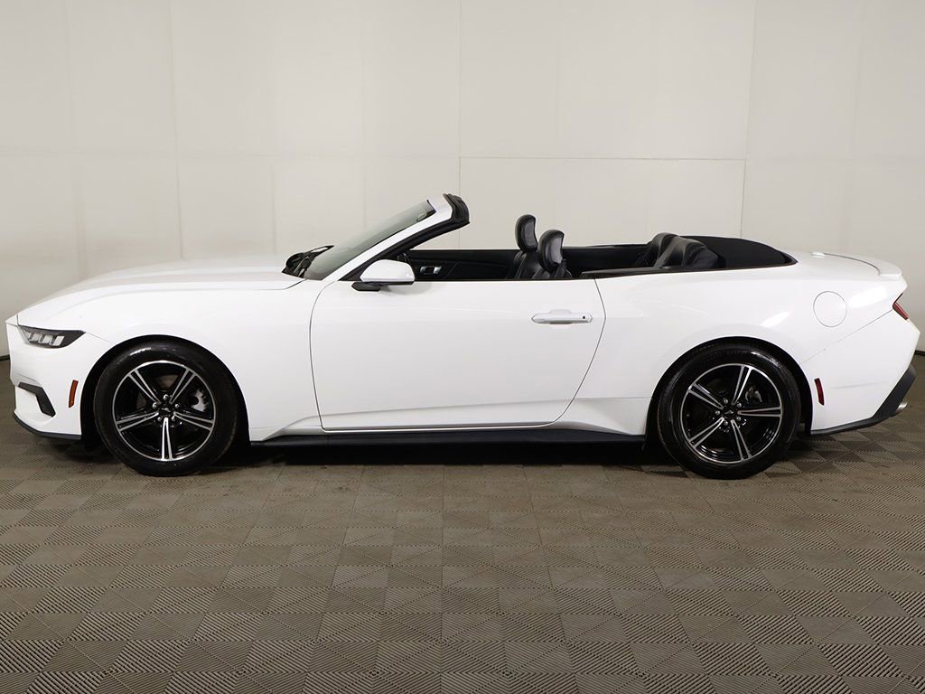 Used 2024 Ford Mustang Premium RWD image 18
