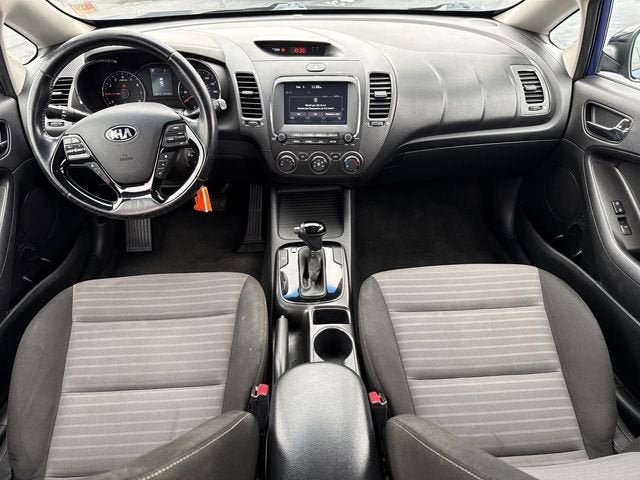 Used 2017 Kia Forte S FWD image 12