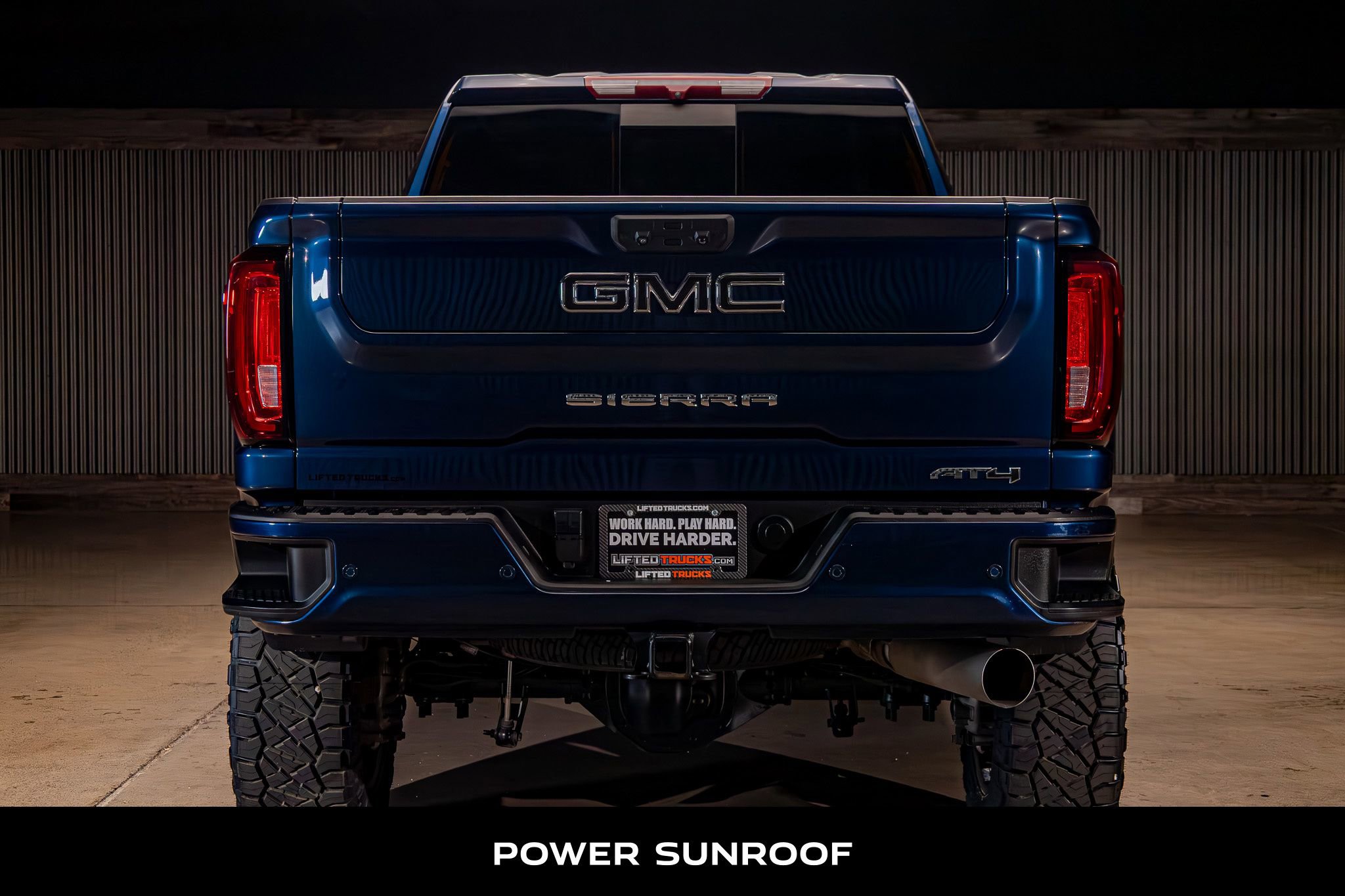 Used 2023 GMC Sierra 2500 AT4 w/ AT4 Preferred Package AWD/4WD image 7