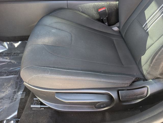 Used 2022 Hyundai Elantra SEL w/ Convenience Package image 14