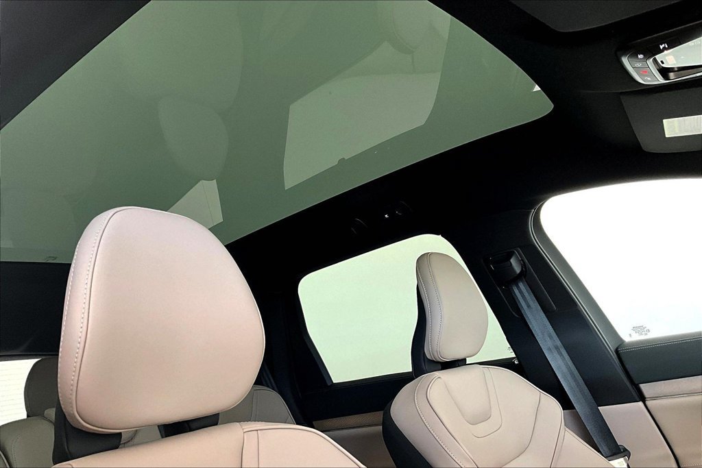 New 2026 Volvo EX90 Plus RWD image 29