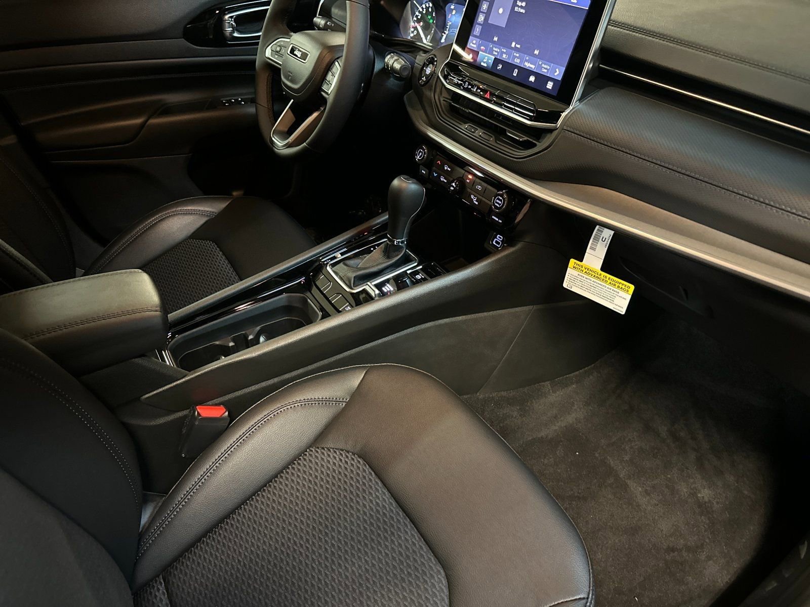 New 2026 Jeep Compass Latitude image 15