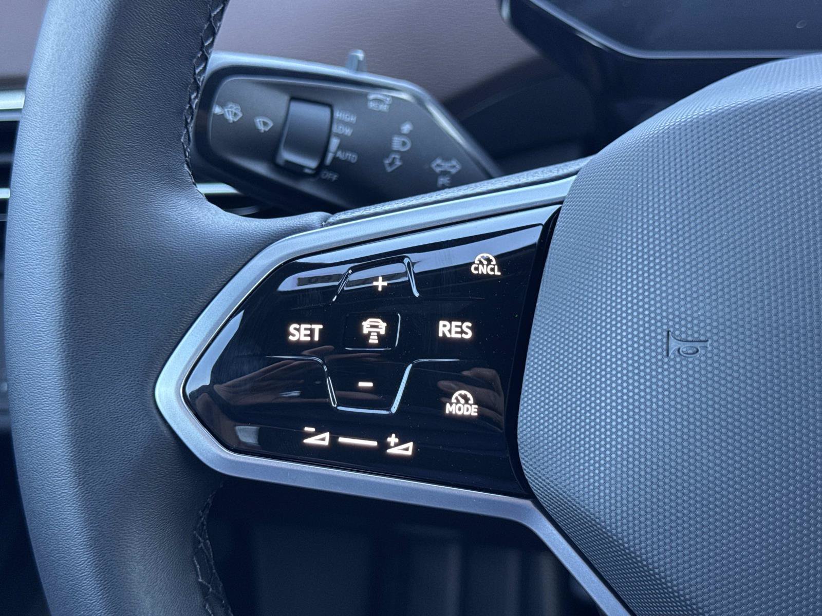 New 2026 Volkswagen ID.4 Pro RWD image 17
