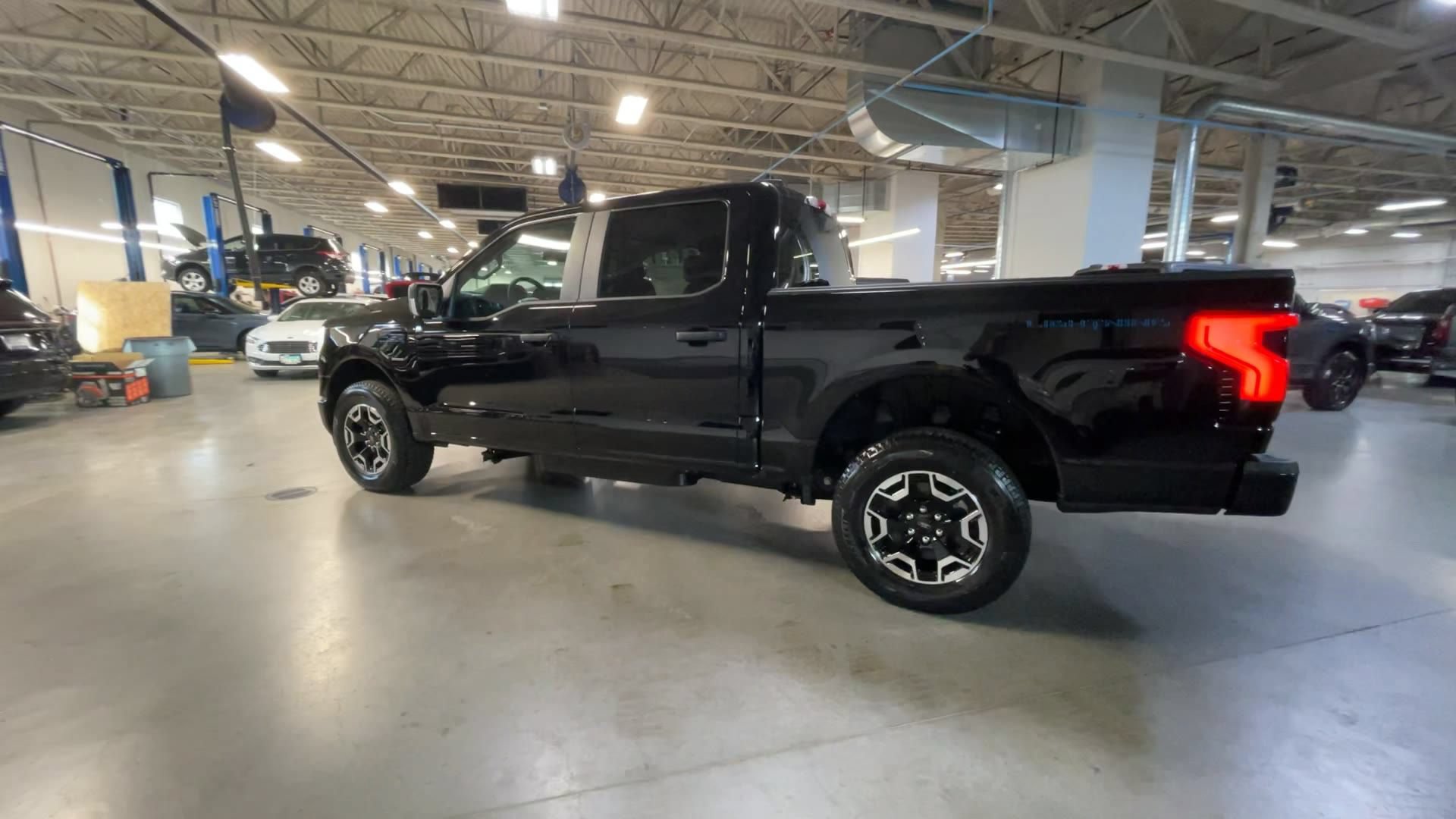 New 2024 Ford F150 Lightning Pro w/ Tow Technology Package AWD/4WD image 7
