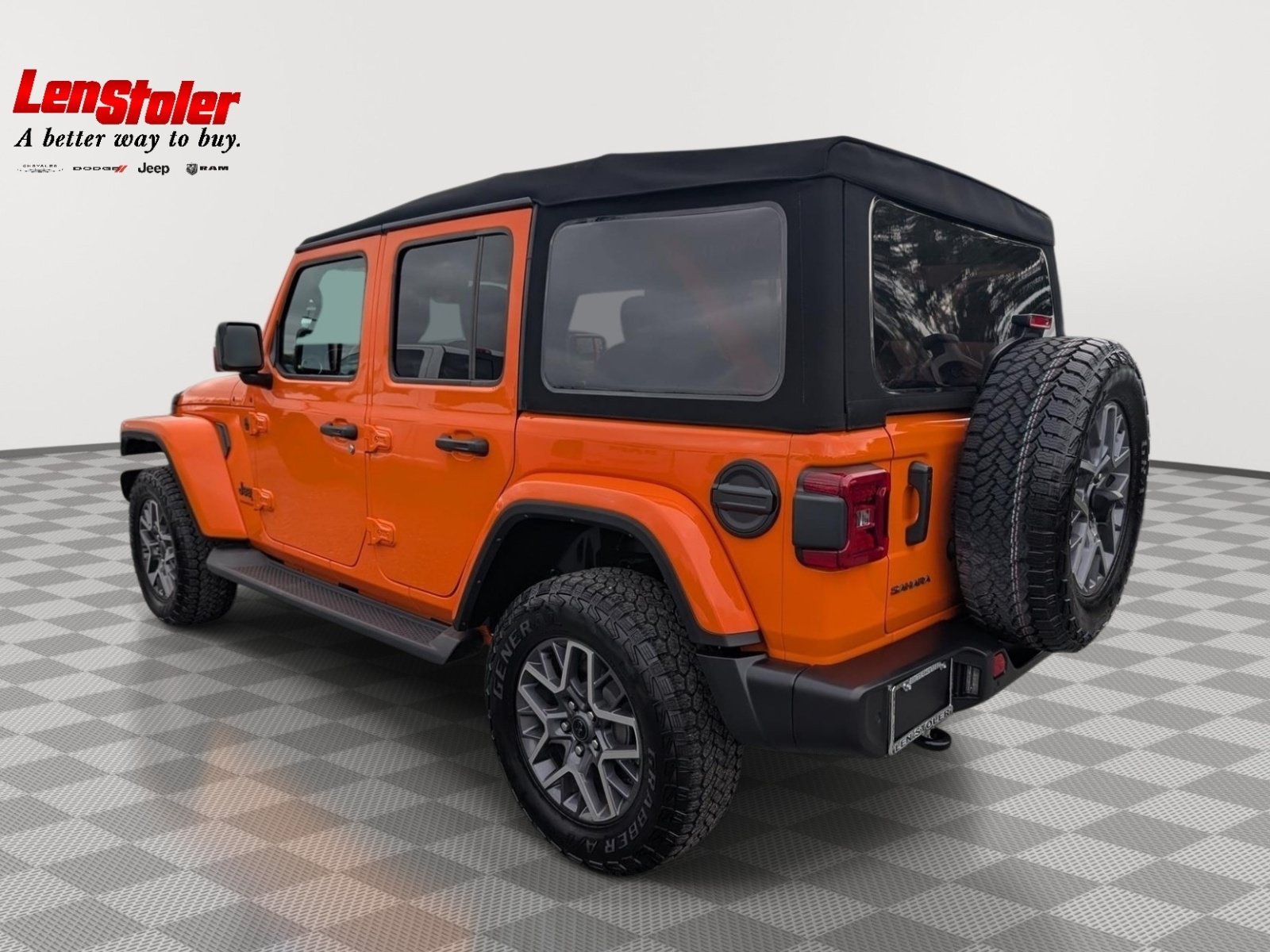 Used 2025 Jeep Wrangler Unlimited Sahara AWD/4WD image 3