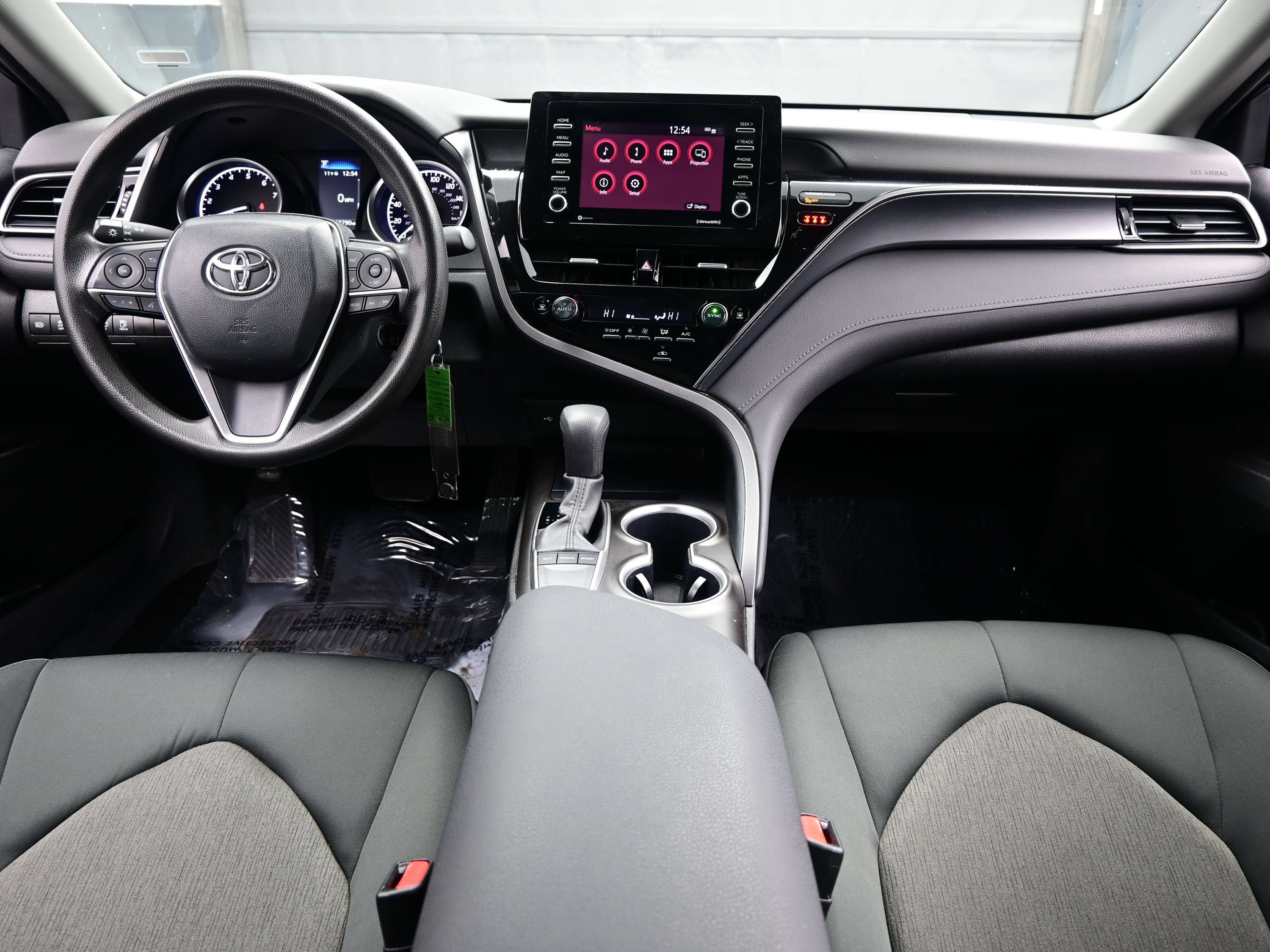 Used 2024 Toyota Camry LE FWD image 17