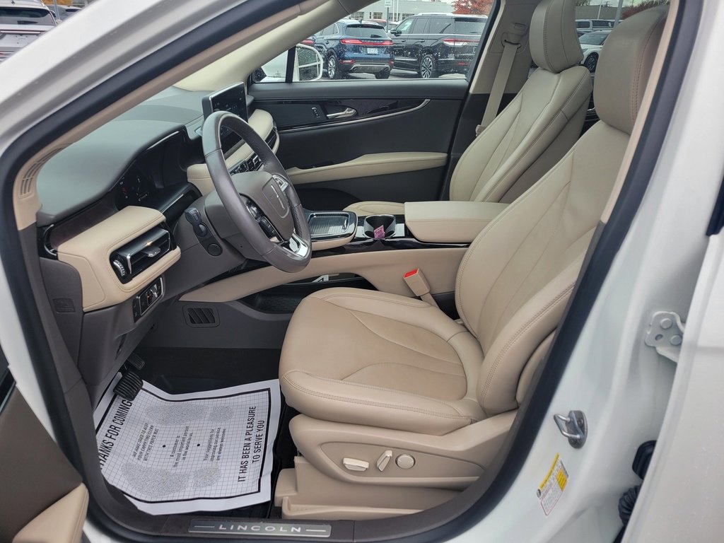 Certified 2023 Lincoln Nautilus Reserve image 5