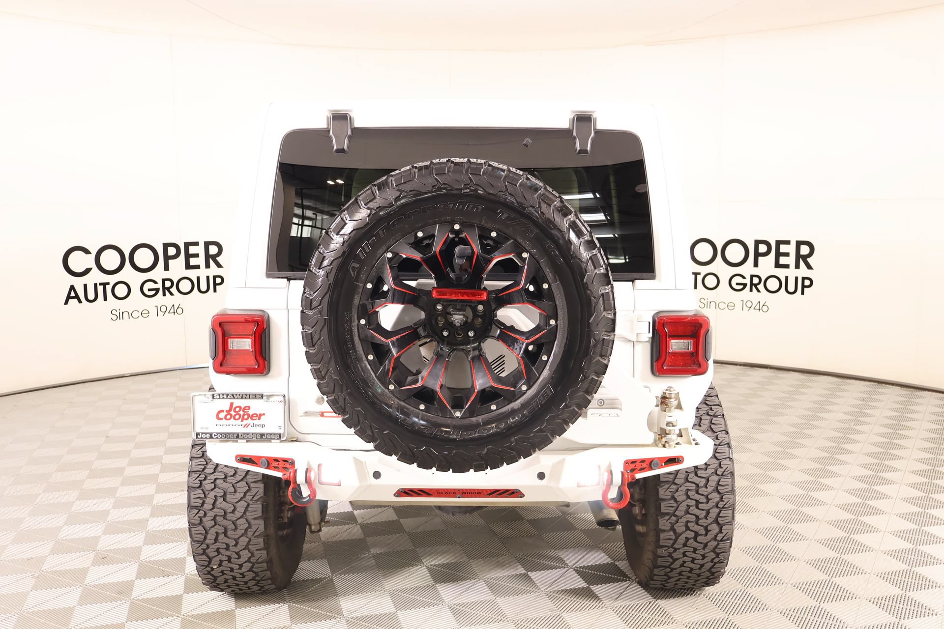 Used 2019 Jeep Wrangler Unlimited Sahara AWD/4WD image 22