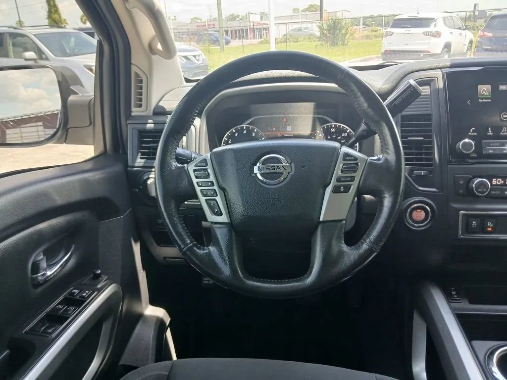 Used 2022 Nissan Titan SV w/ SV Convenience Package image 22