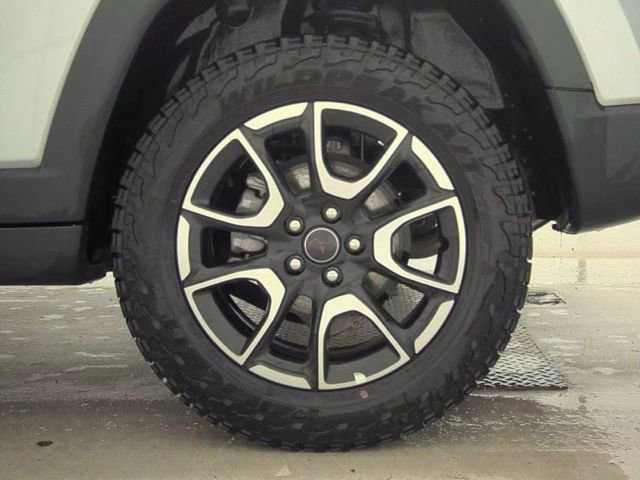 Used 2025 Jeep Compass Trailhawk image 20