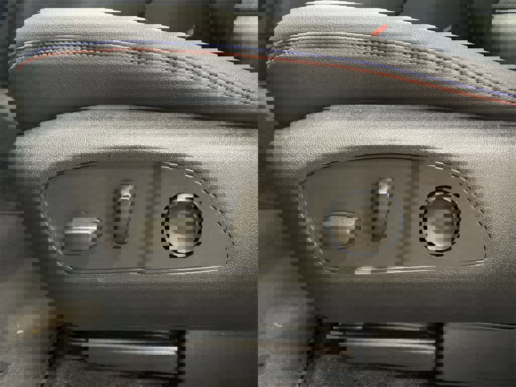 Used 2024 Chevrolet Equinox EV RS image 16