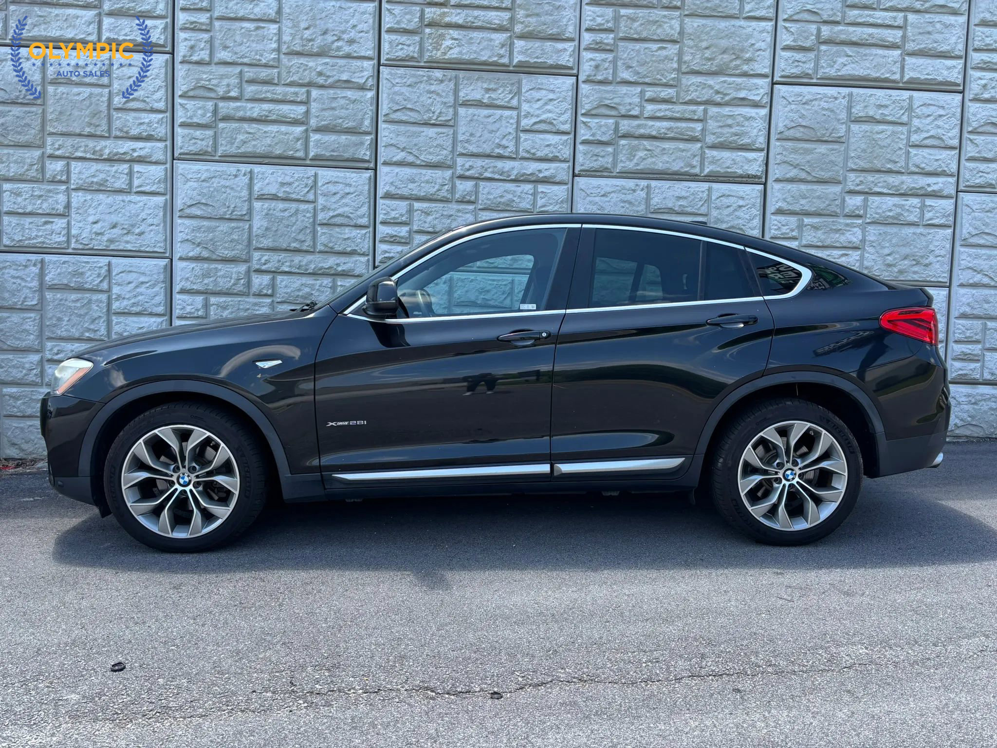 Used 2016 BMW X4 xDrive28i w/ XLine image 7
