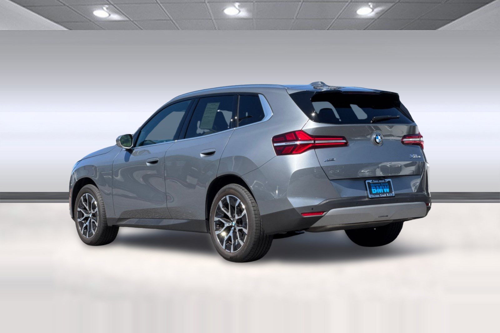 Used 2026 BMW X3 xDrive30i w/ Premium Package AWD/4WD image 3