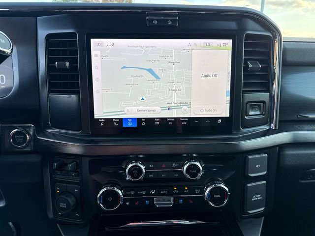 New 2026 Ford F250 Lariat w/ Black Appearance Package image 28