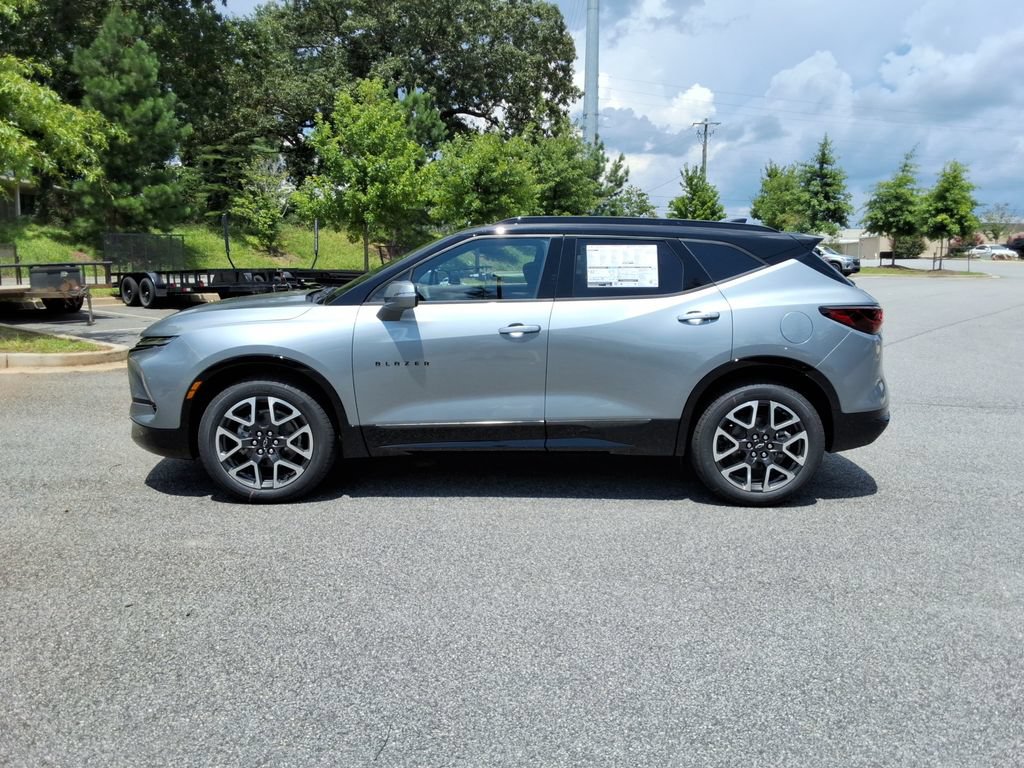 New 2026 Chevrolet Blazer RS w/ Driver Confidence II Package FWD image 8