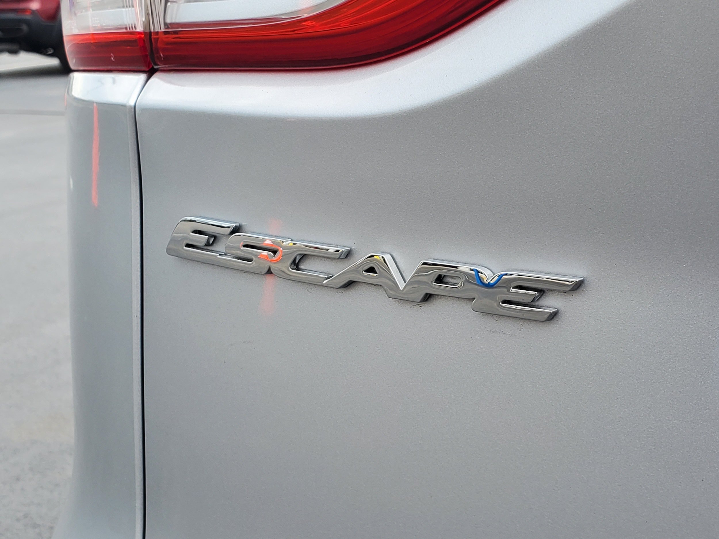 Used 2014 Ford Escape SE w/ Equipment Group 201A FWD image 8
