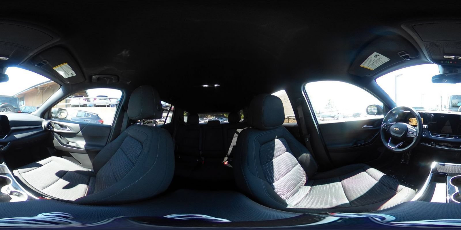 Used 2025 Chevrolet Equinox LT FWD image 43
