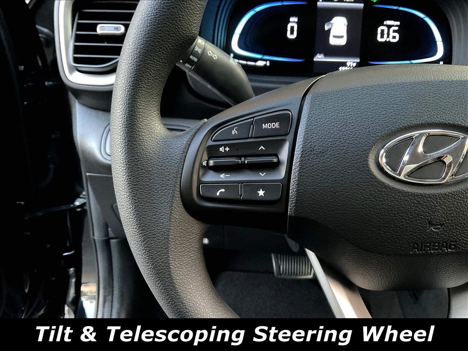 Used 2025 Hyundai Venue SE FWD image 10