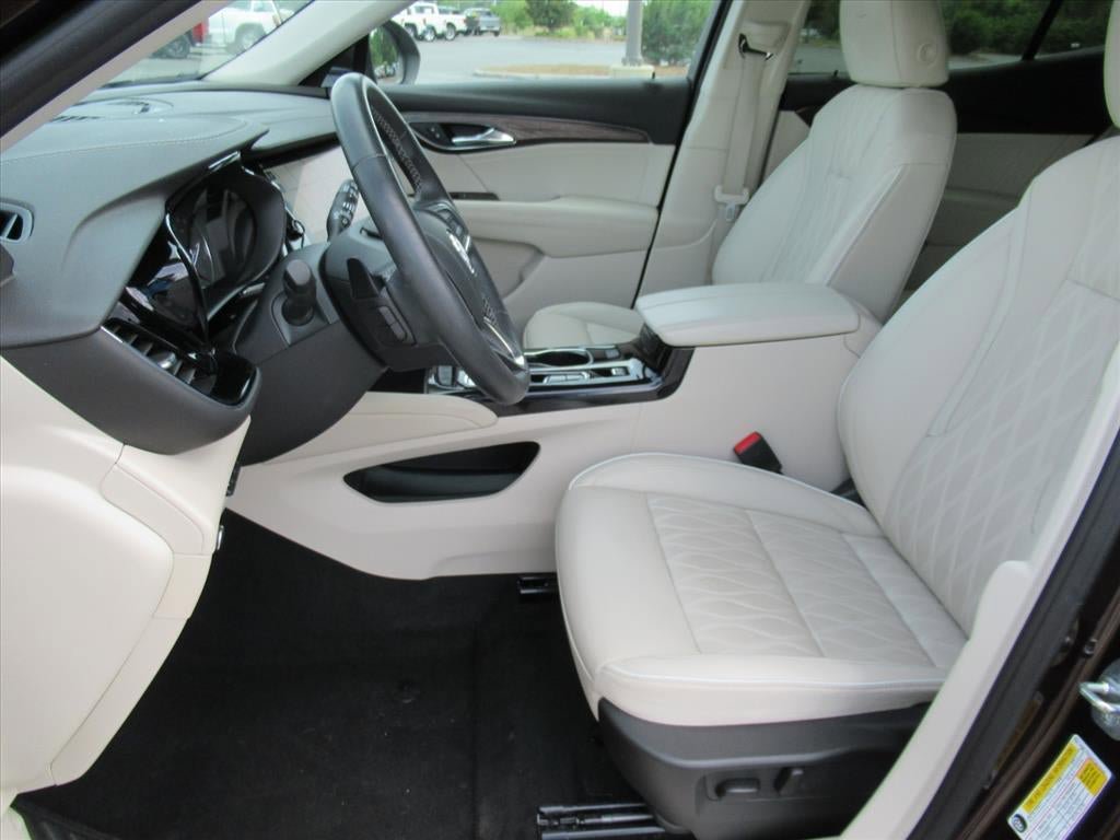 Used 2023 Buick Envision Avenir FWD image 18