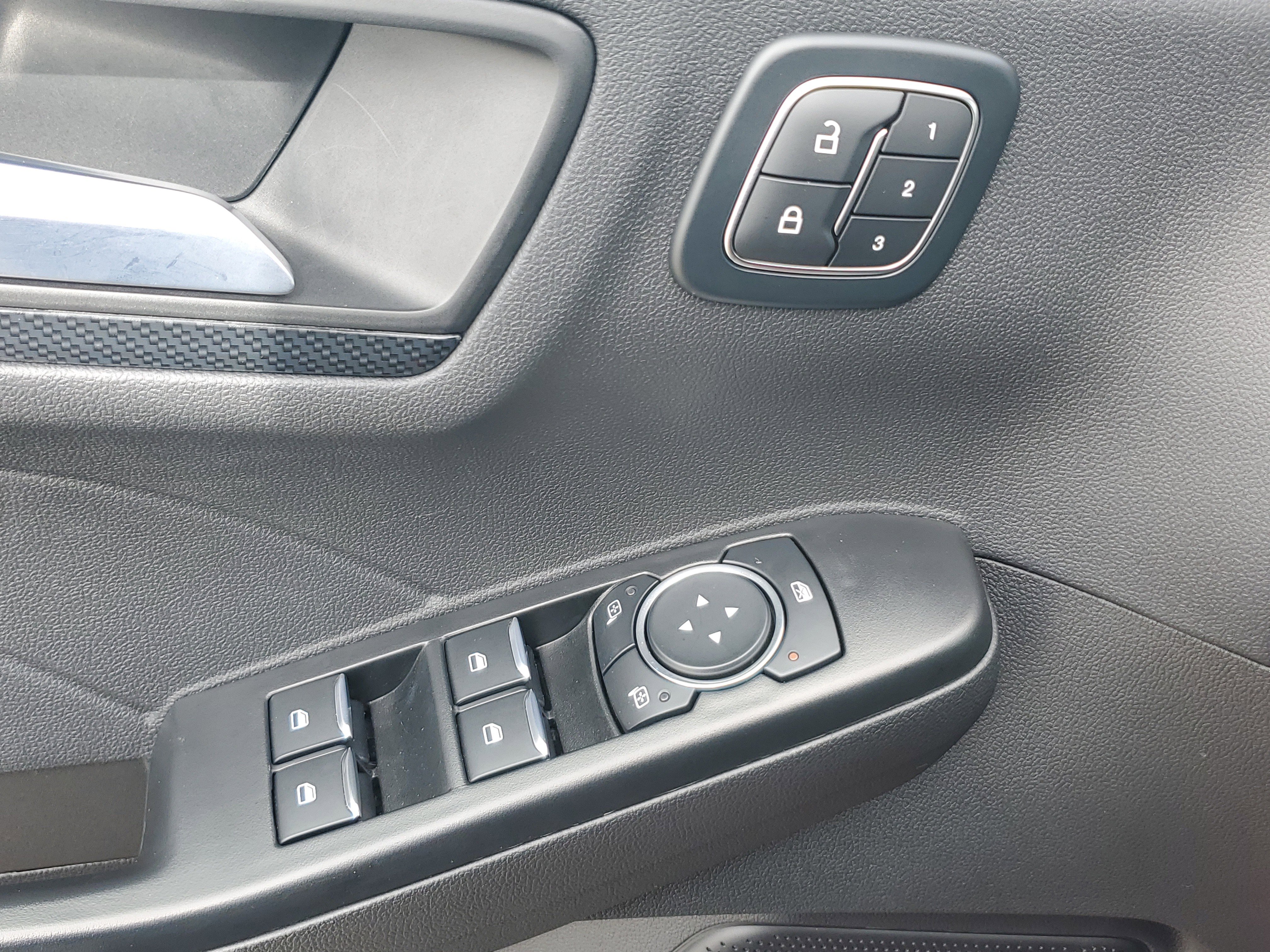 Used 2025 Ford Escape ST-Line Elite w/ Premium Technology Package image 29