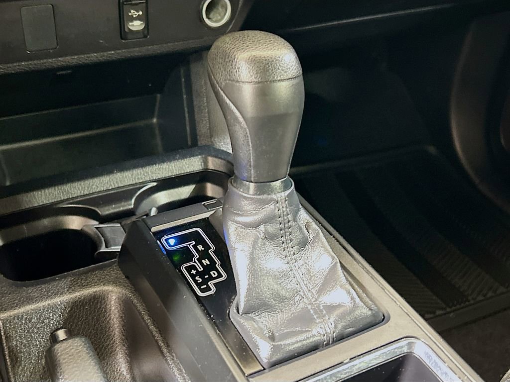 Used 2019 Toyota Tacoma SR w/ SR Convenience Package RWD image 14