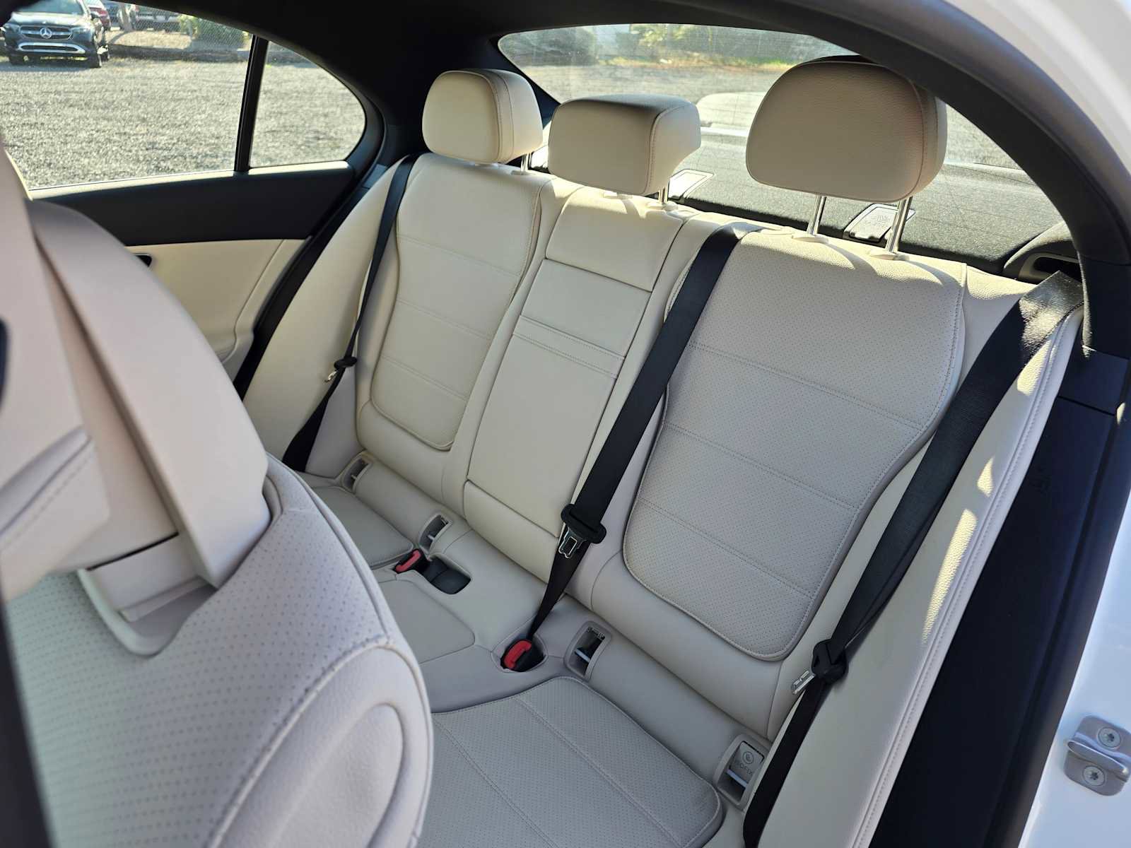 Used 2025 Mercedes-Benz C 300 Sedan image 19