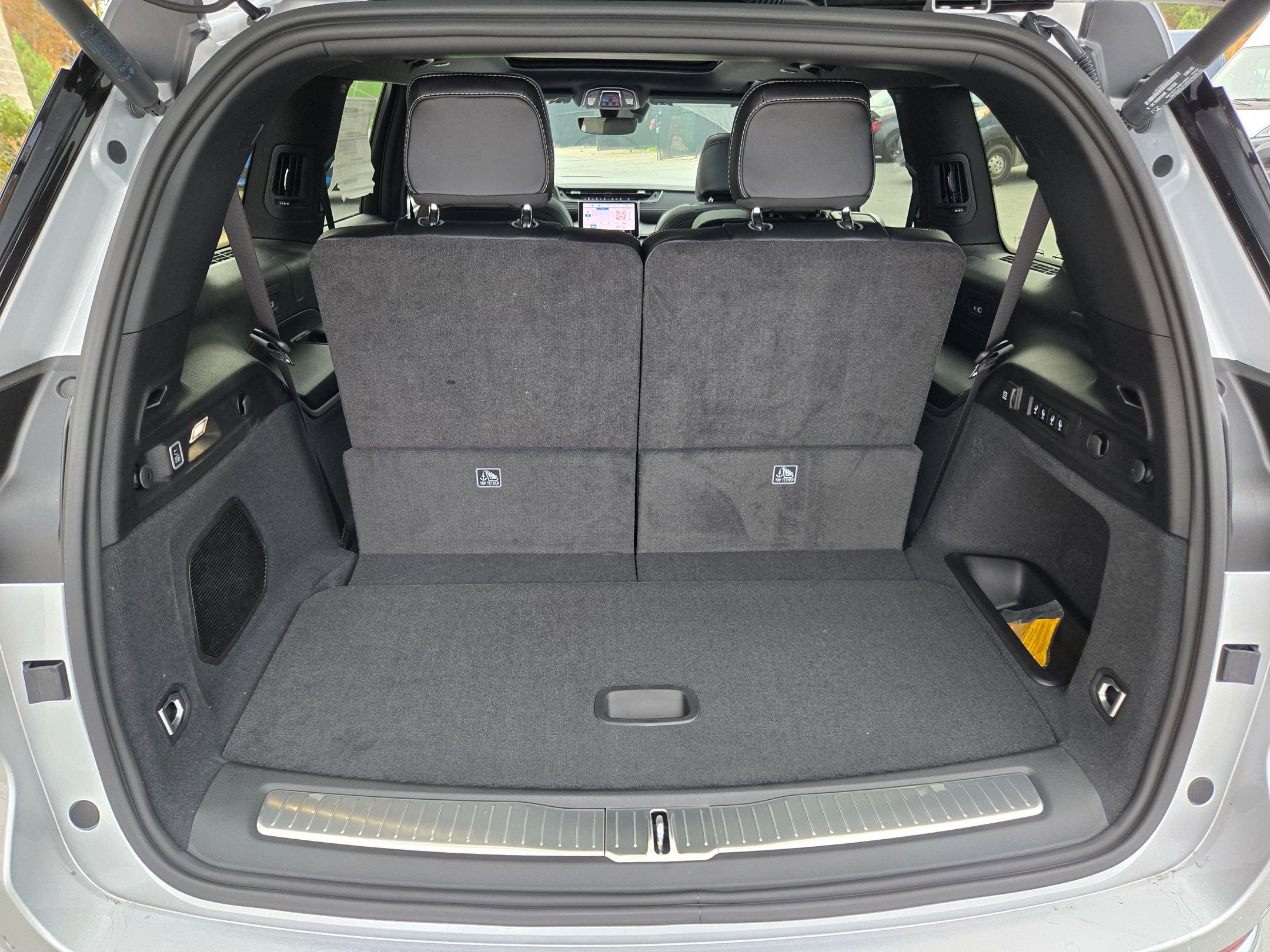 New 2025 Jeep Grand Cherokee L Overland image 26