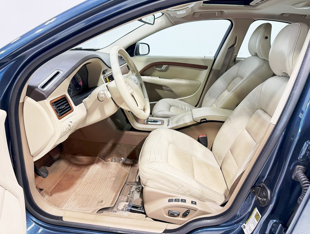 Used 2008 Volvo S80 3.2 image 18