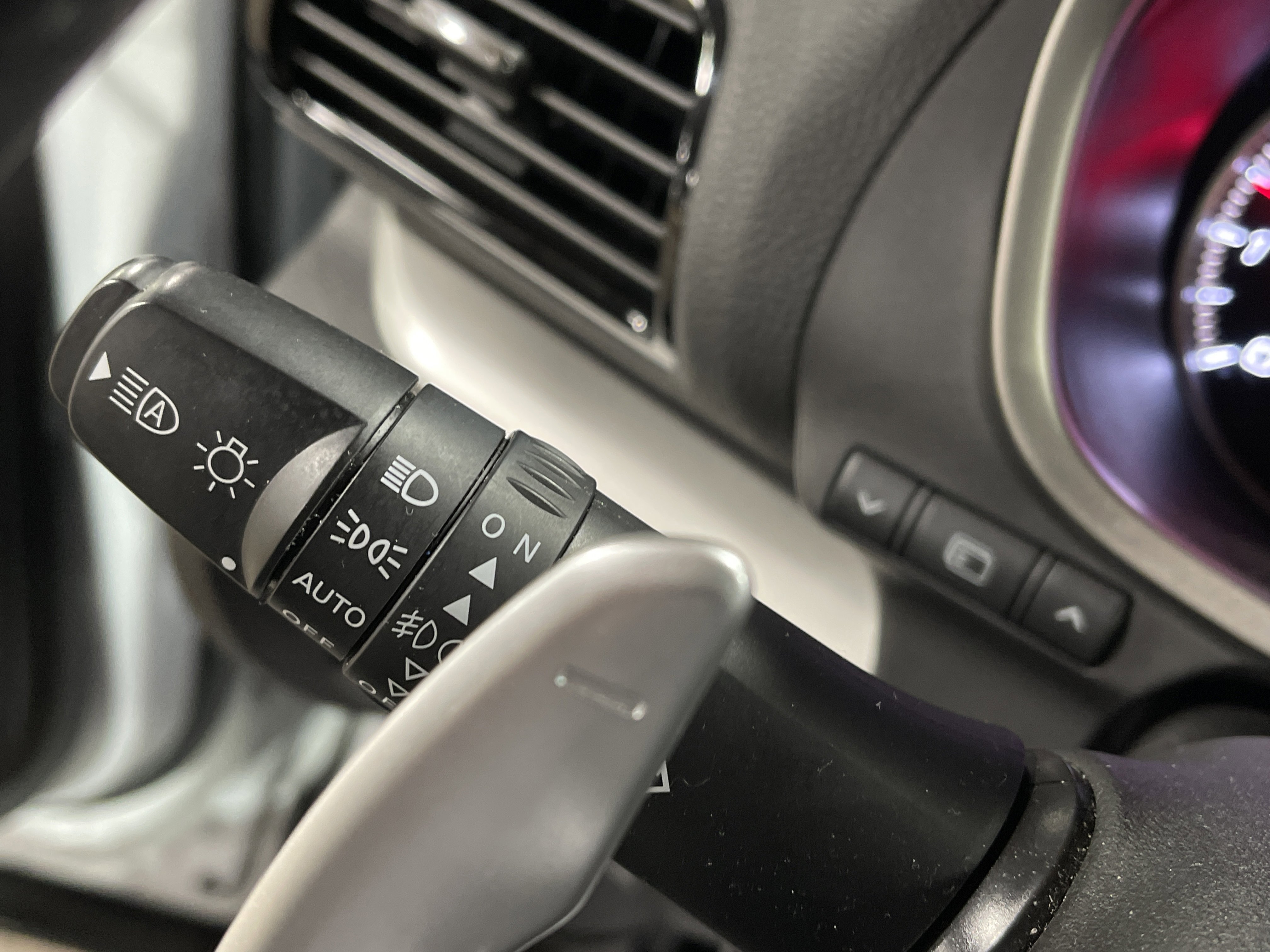 Used 2024 Mitsubishi Eclipse Cross SEL image 19