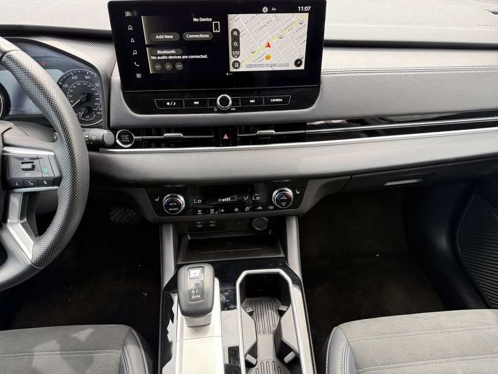 Used 2025 Mitsubishi Outlander SE AWD/4WD image 11