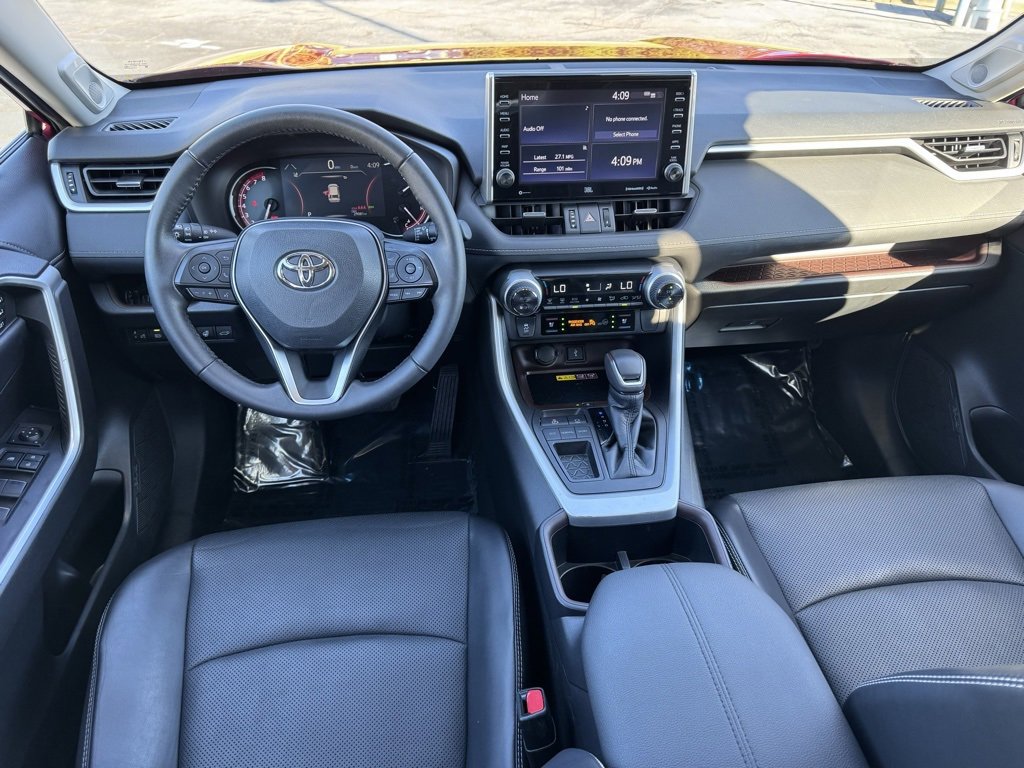 Used 2022 Toyota RAV4 Limited image 5