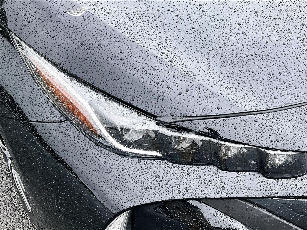 Used 2022 Toyota Prius Prime XLE FWD image 33