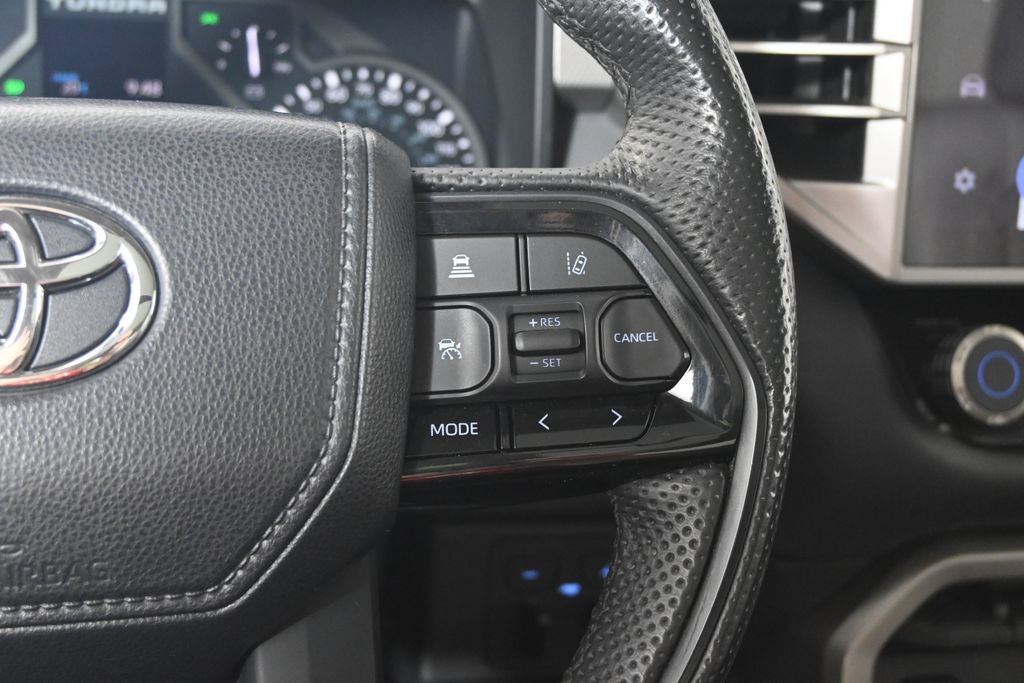 Used 2022 Toyota Tundra Limited AWD/4WD image 38