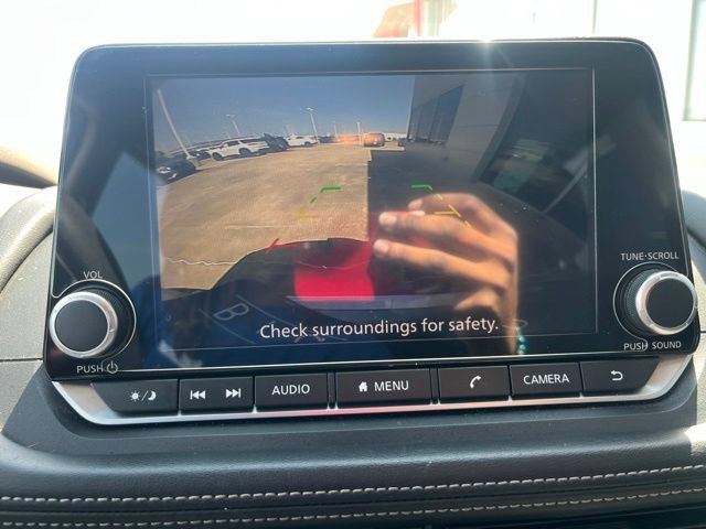Used 2023 Nissan Rogue SV FWD image 14