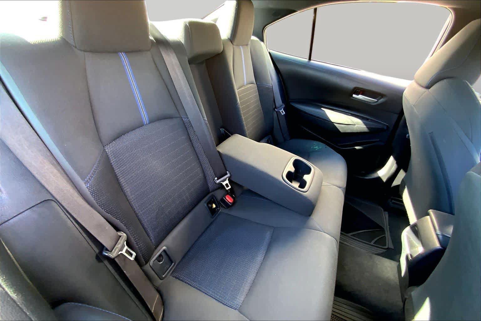 Used 2022 Toyota Corolla SE FWD image 19