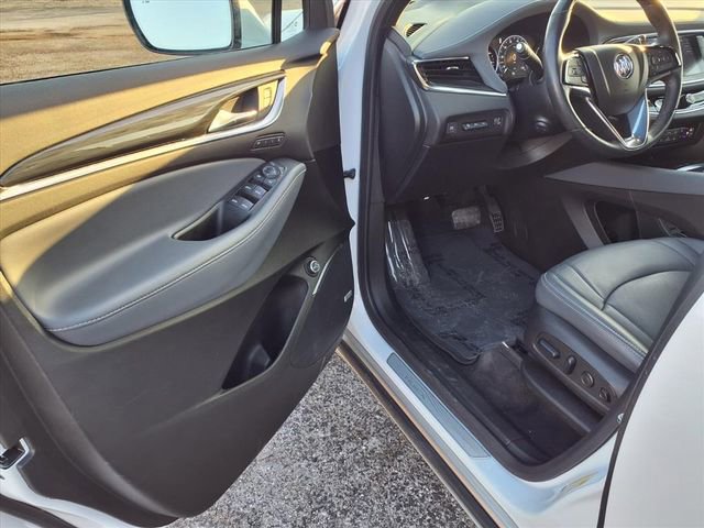 Used 2024 Buick Enclave Premium image 49