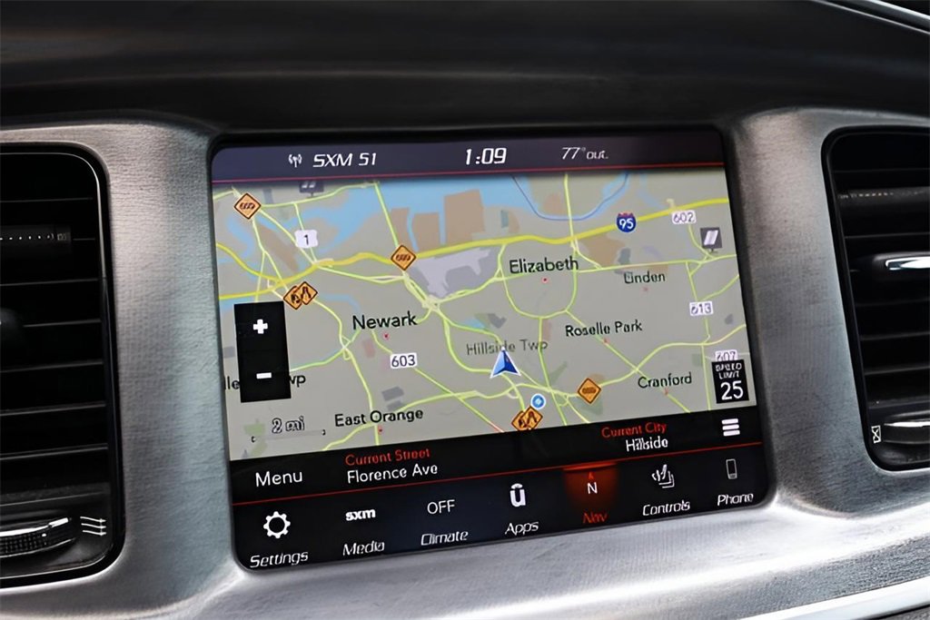 Used 2018 Dodge Charger R/T image 30