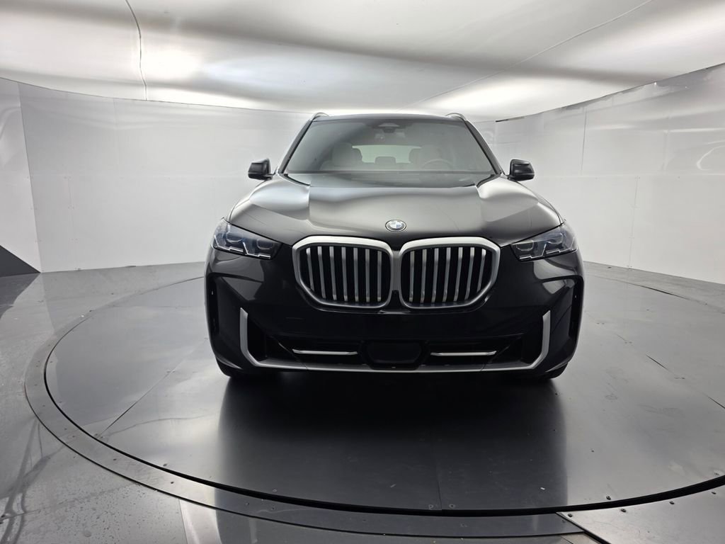 Used 2025 BMW X5 sDrive40i w/ Parking Assistance Package RWD image 2