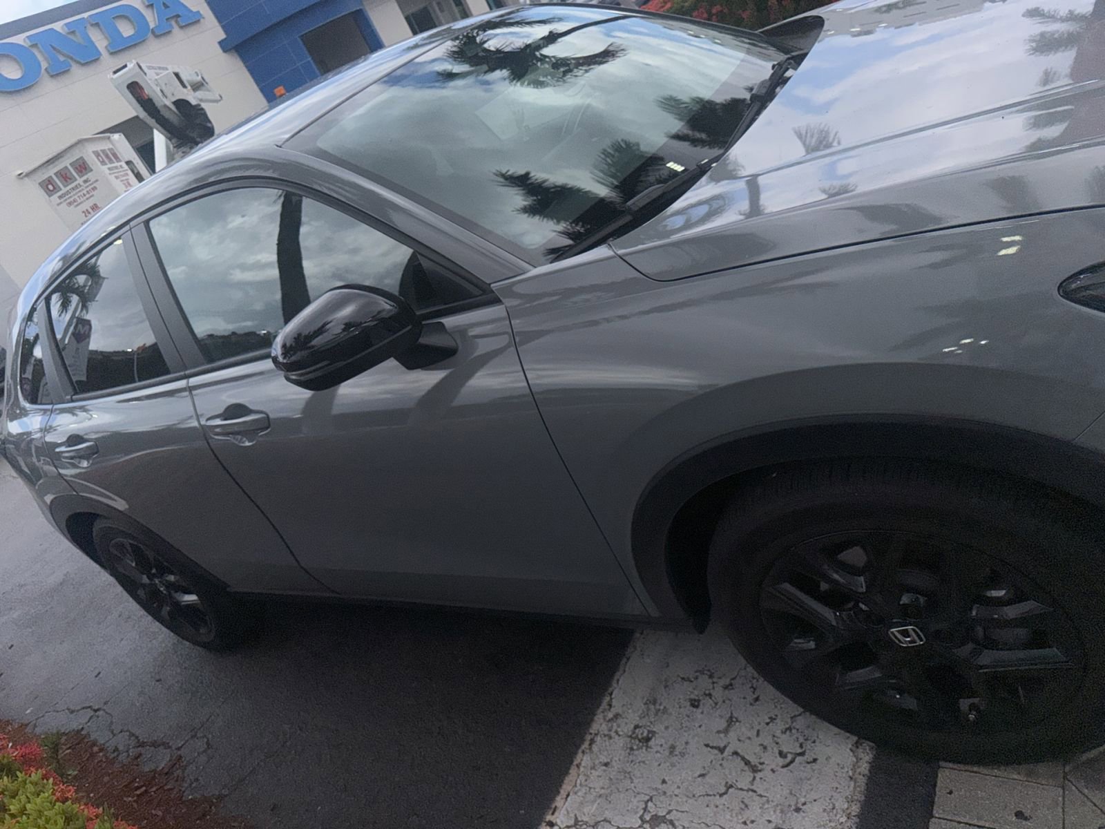 Used 2025 Honda HR-V Sport image 9