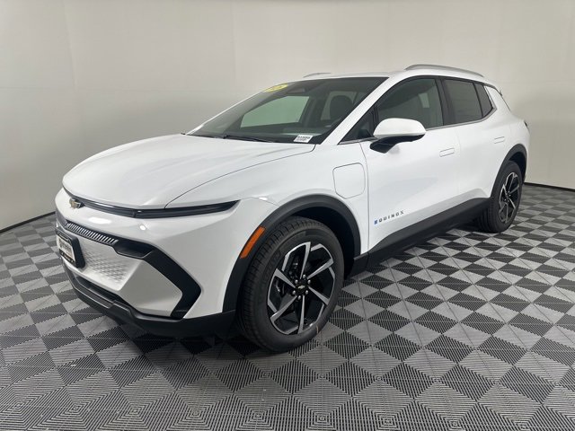 New 2026 Chevrolet Equinox EV LT image 8