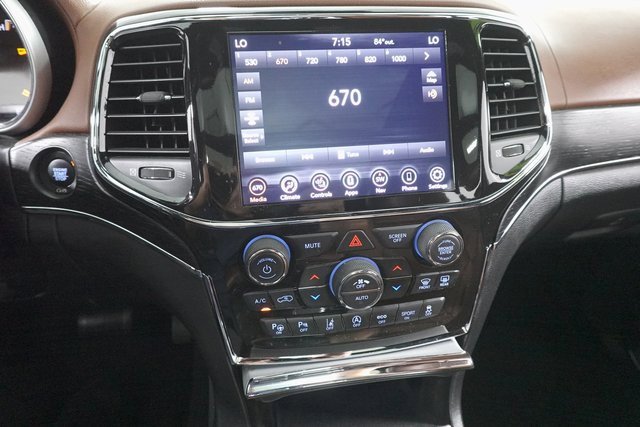 Used 2021 Jeep Grand Cherokee Summit w/ Platinum Series Group image 22