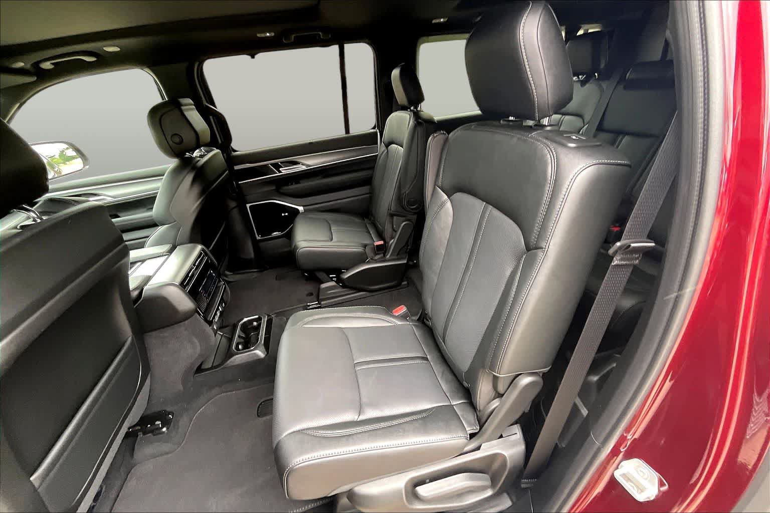 New 2026 Jeep Grand Wagoneer L Limited AWD/4WD image 21