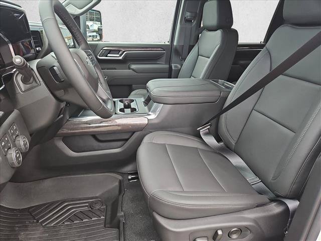 New 2026 Chevrolet Silverado 2500 LTZ w/ Trail Boss Package AWD/4WD image 4