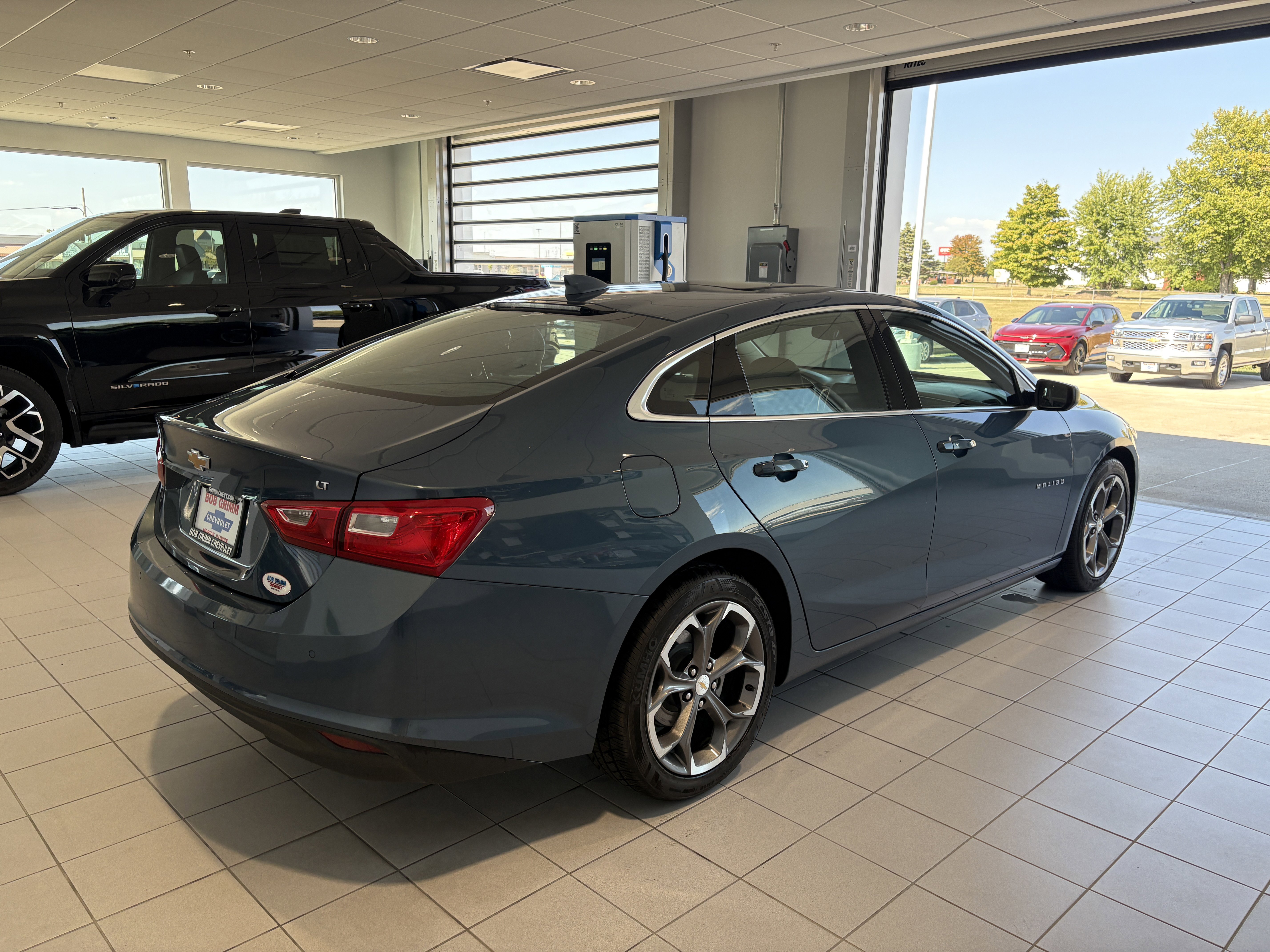 Used 2024 Chevrolet Malibu LT image 6