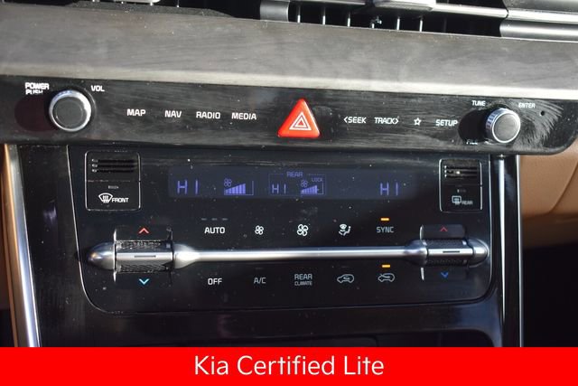 Certified 2024 Kia Carnival EX image 31