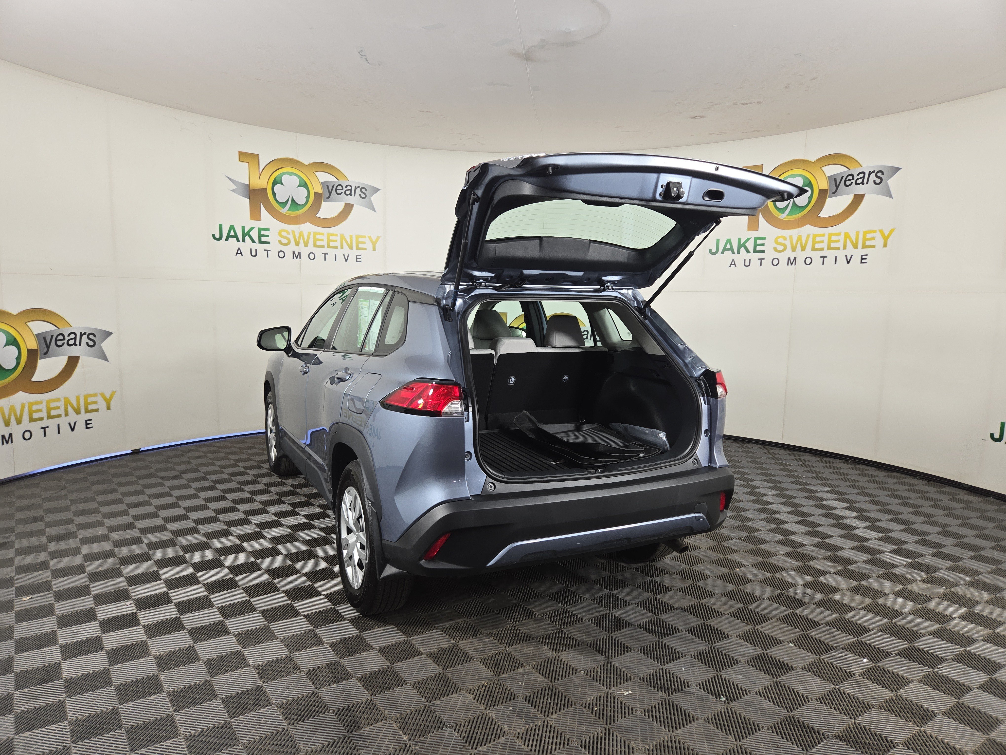 Used 2024 Toyota Corolla Cross L AWD/4WD image 30