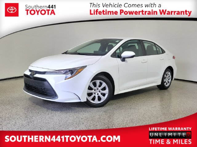 Used 2024 Toyota Corolla LE FWD image 1