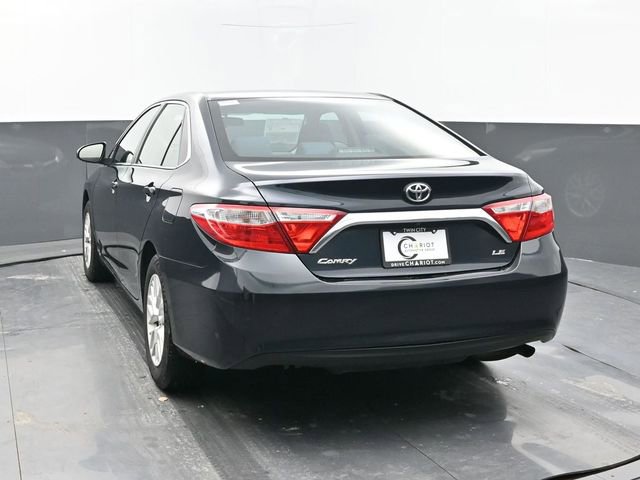 Used 2016 Toyota Camry LE image 4