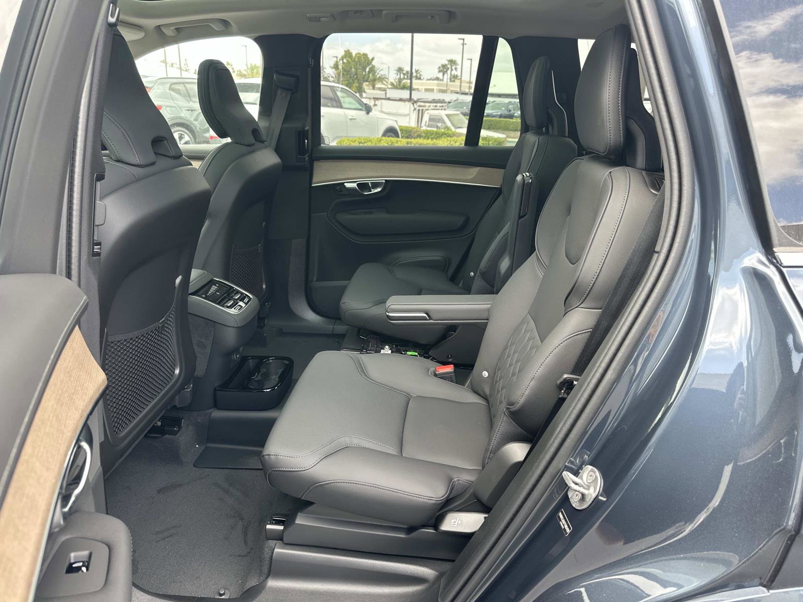 New 2026 Volvo XC90 B5 Plus AWD/4WD image 17