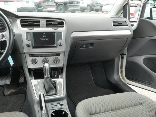 Used 2016 Volkswagen Golf S FWD image 23